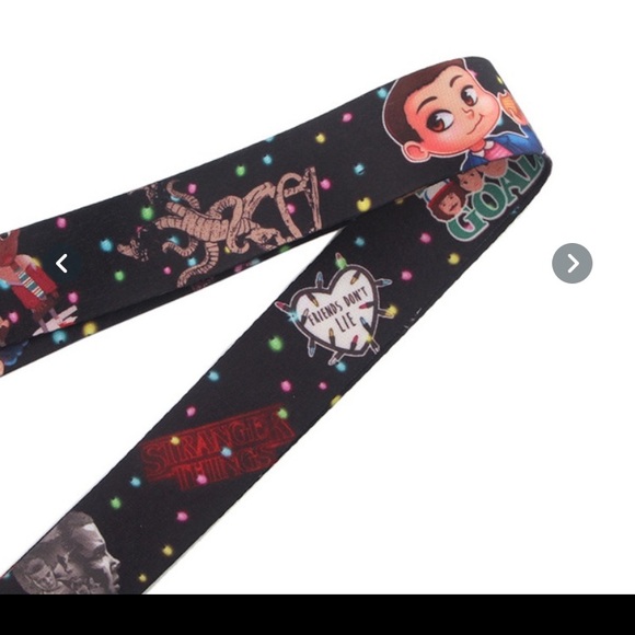 🌪STRANGER THINGS LANYARDS 🌪 - Picture 3 of 4